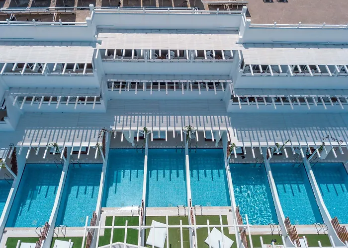 Aloe (adults Only) Фалираки